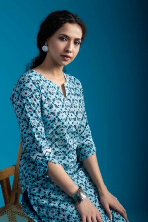 Image for Kusvaa Wsr403 Devangana Cotton Handblock Kurta Sitting