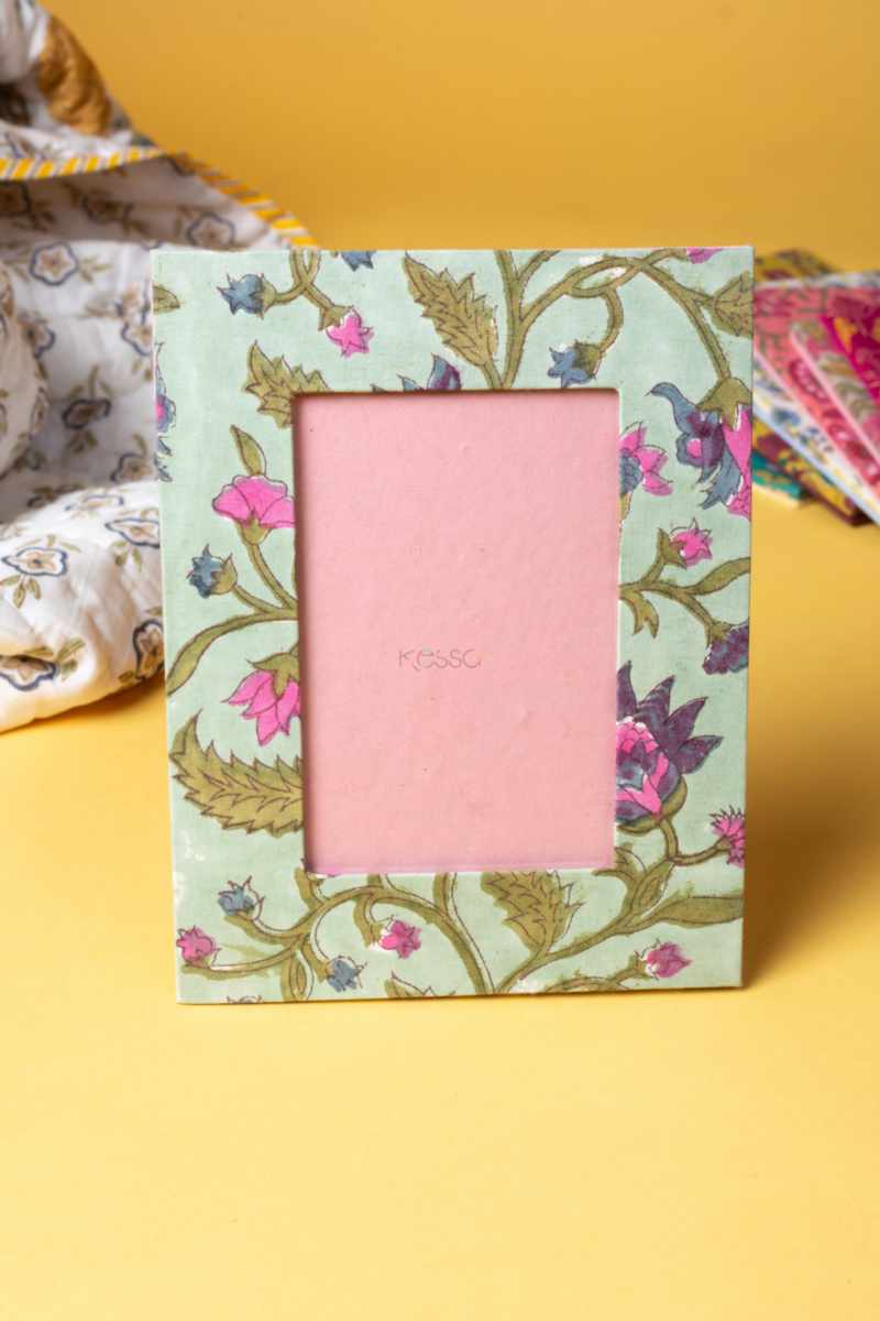 Image for Kusvaa Wsra152 Chitran Photo Frame Featured New