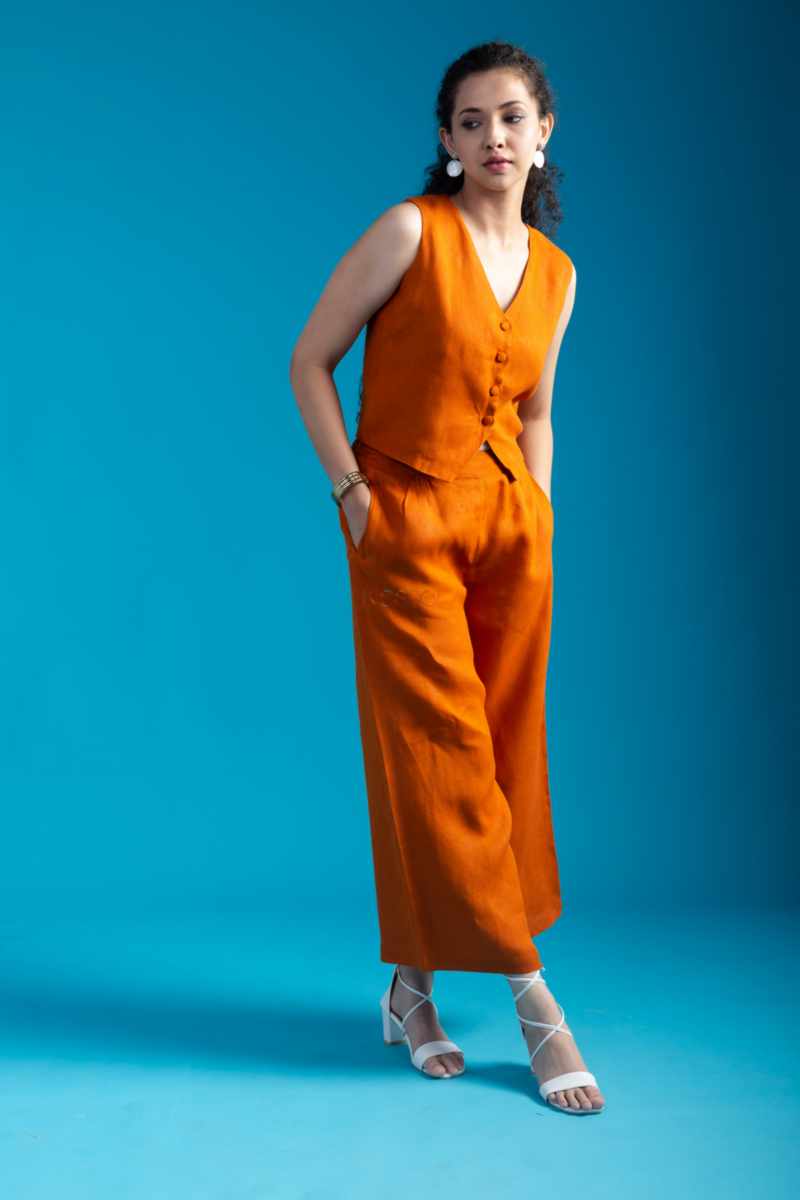 Image for Kusvaa Avdaf254 Neeta Linen Top Pant Set Front
