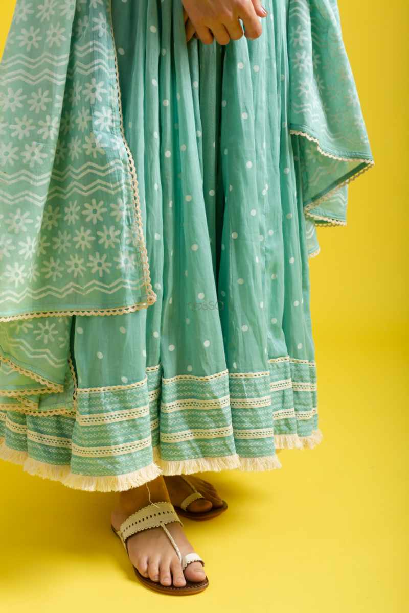 Image for Kusvaa Ws1051 Sneha Cotton Khadi Print Kurta Dupatta Set Closeup 2