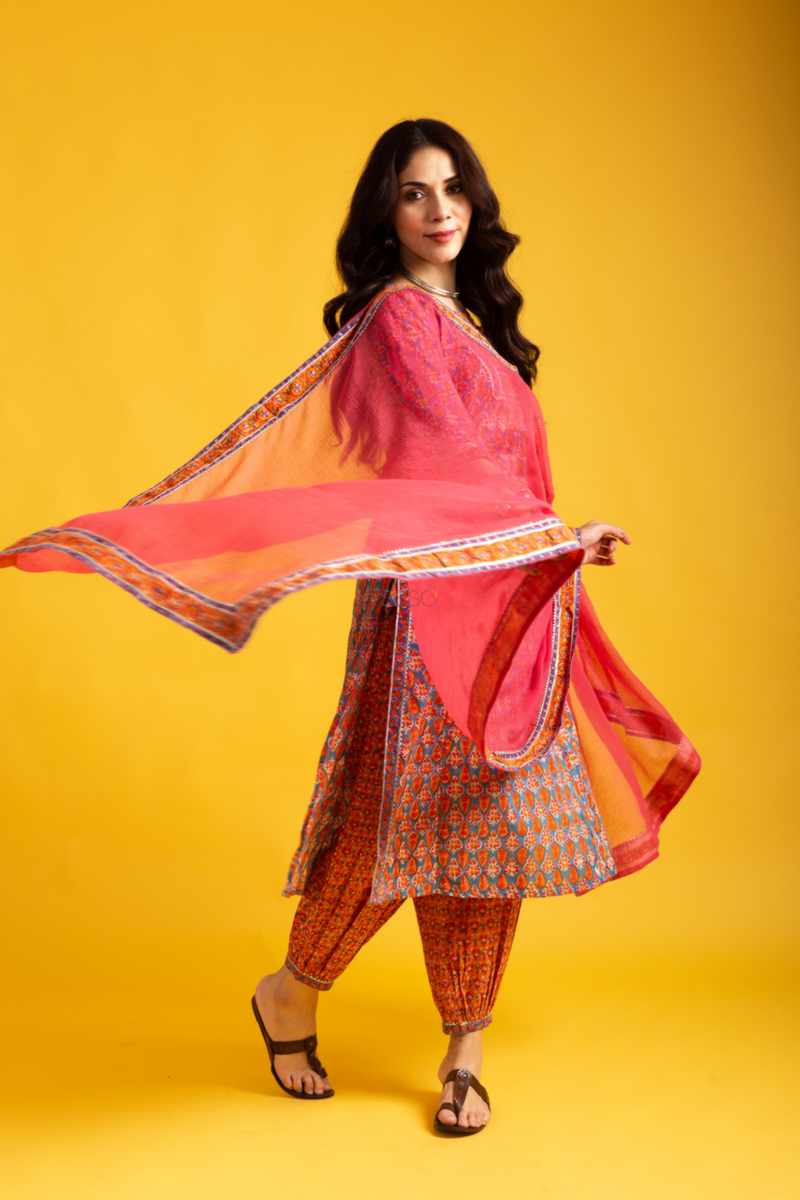 Image for Kusvaa Wsr410 Maithili Cotton Handblock Complete Suit Set Front