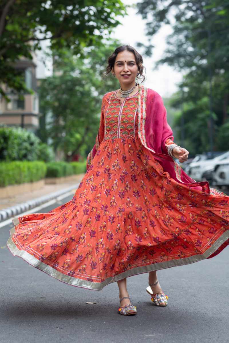 Image for Kusvaa Wsr412 Keertana Cotton Handblock Kurta Dupatta Set Front New