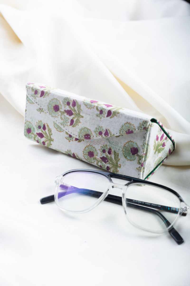 Image for Kusvaa Wsra222 Chashm E Baddoor Sunglass Spectacles Cover Featured