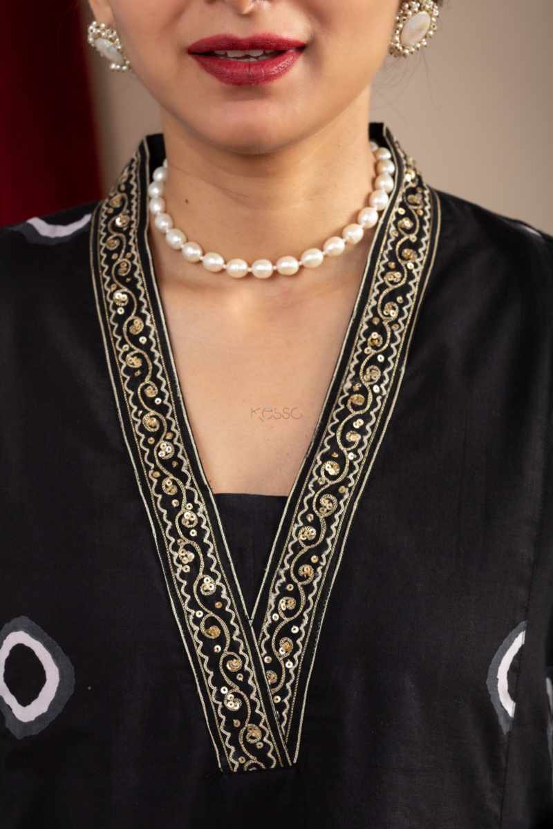 Image for Kusvaa Avdaf267 Bonasri Cotton A Line Kurta Closeup 2