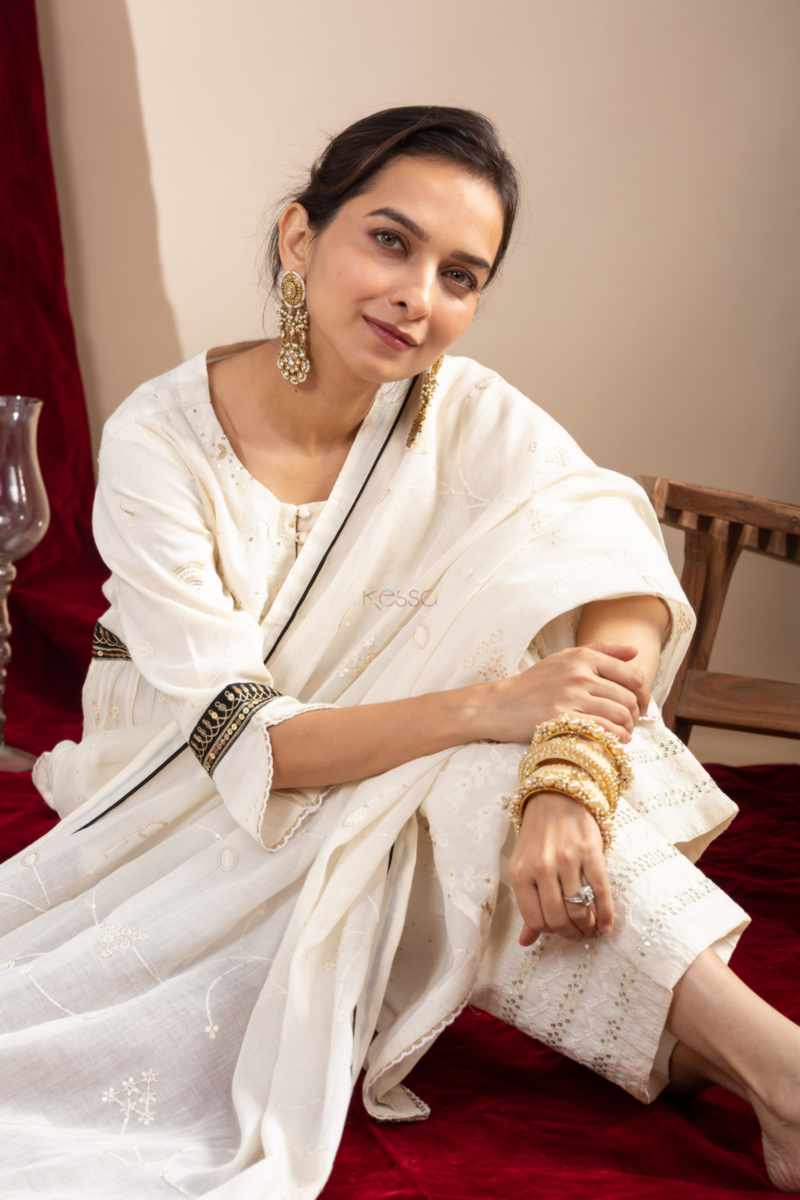 Image for Kusvaa Avdaf269 Feni Cotton Complete Suit Set Sitting