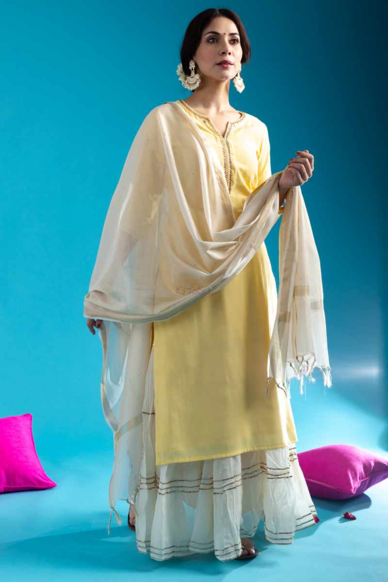 Image for Kusvaa Vcr218 Reet Chanderi Straight Fit Kurta Front