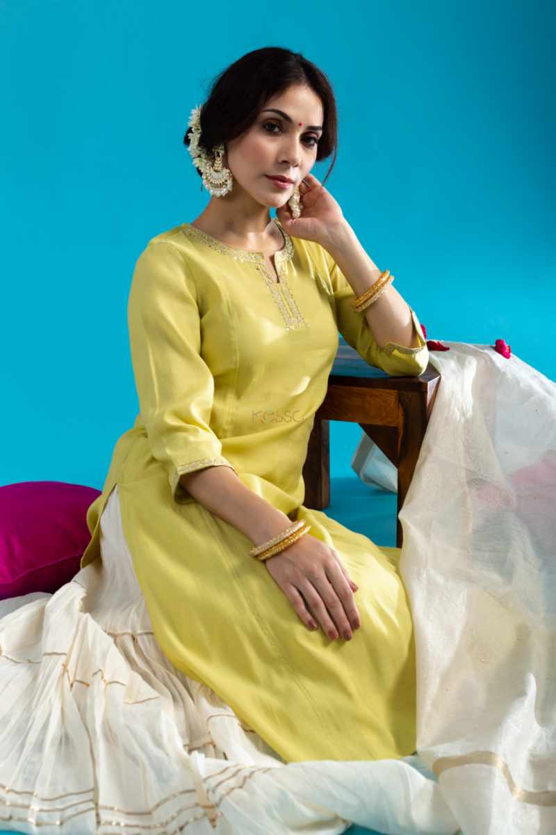 Image for Kusvaa Vcr222 Lavishka Chanderi Kurta Sitting