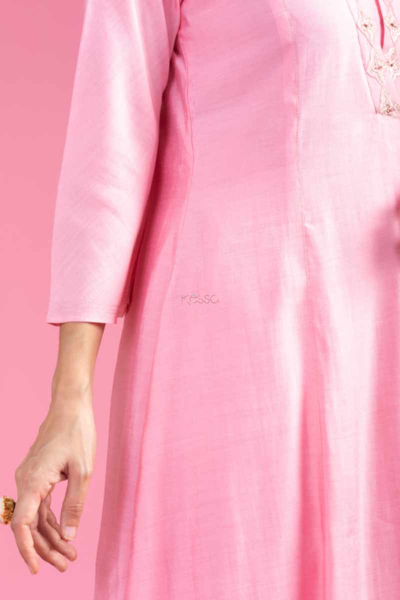 Image for Kusvaa Vcr228 Liliane Chanderi A Linet Kurta Closeup 2