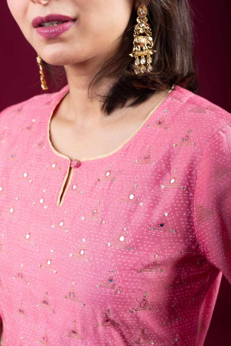 Image for Kusvaa Vcr248 Mahek Chanderi Straight Kurta Closeup