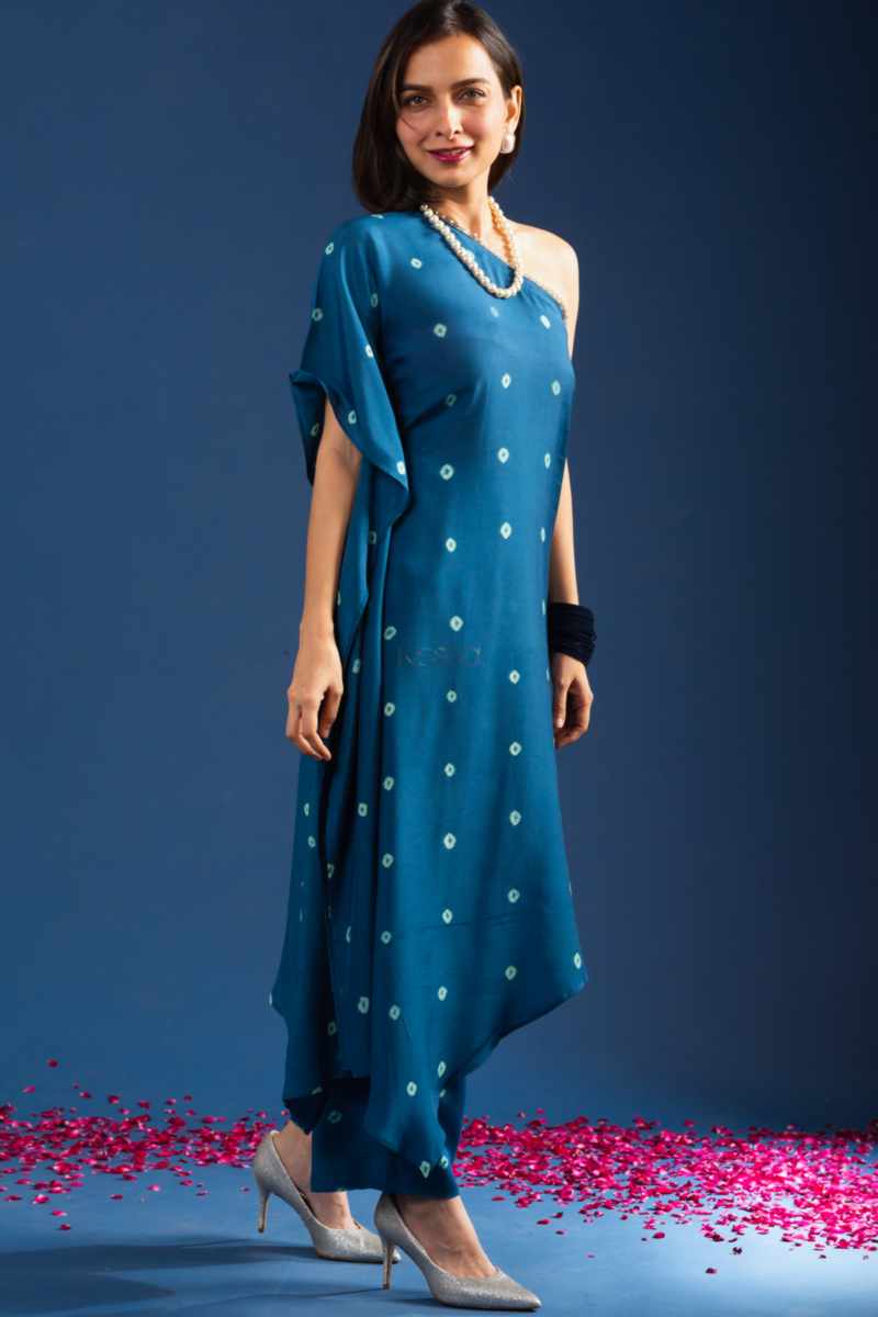 Image for Kusvaa Ws1067 Niyas Muslin Kaftan With Palazzo Set Side