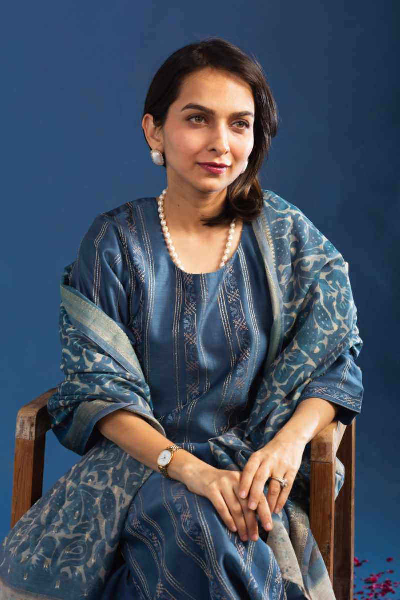 Image for Kusvaa Ws1070 Aamira Chanderi Complete Suit Set Sitting