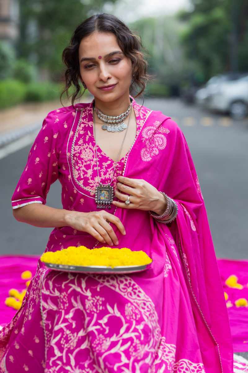 Image for Kusvaa Ws1073 Mouna Cotton Complete Skirt Set Sitting