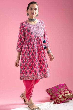 Image for Kusvaa Wsr415 Chitradevi Cotton Kurta With Dhoti Set Featured