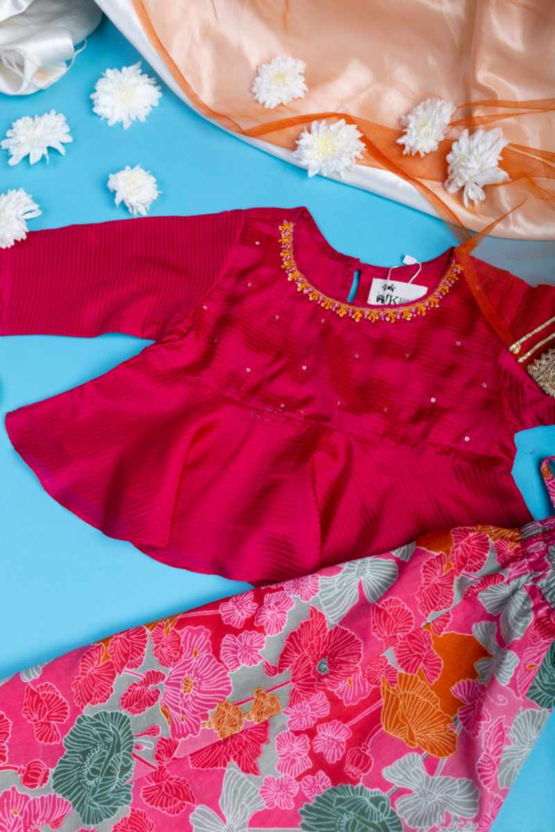 Image for Kusvaa Mbe105 Yameen Girls Complete Skirt Set Closeup 2 New