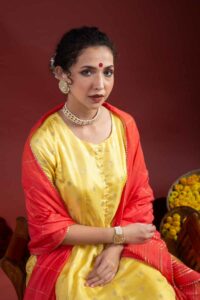 Image for Kusvaa Ws1080 Roshika Complete Suit Set Sitting