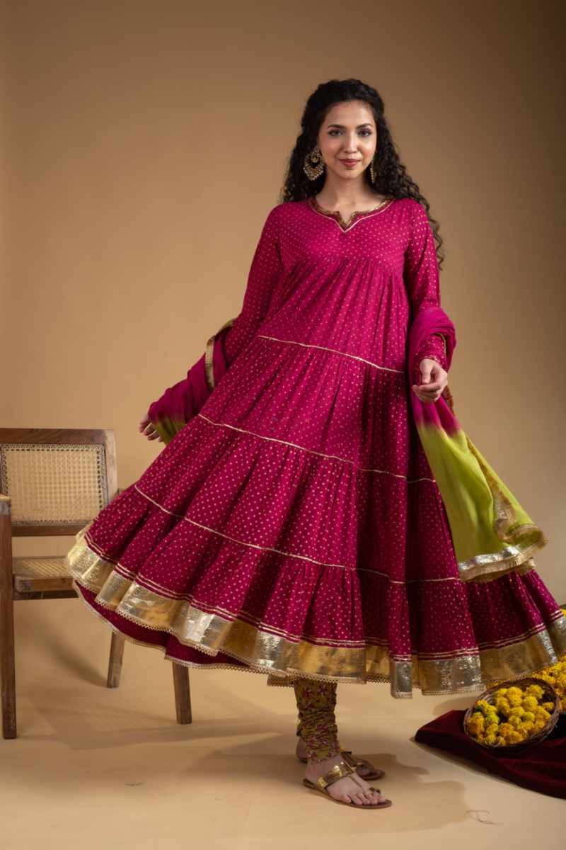 Image for Kusvaa Wsr425 Gautami Cotton Complete Suit Set Front