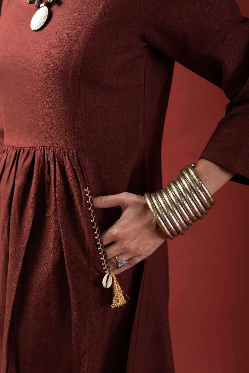 Image for Kusvaa Ws1084 Shini Dress With Necklace Closeup 2 New