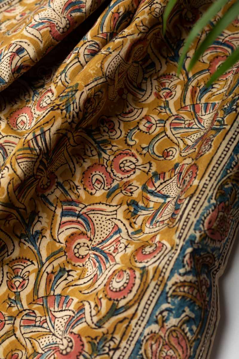 Image for Kusvaa Chdu12 Umayma Assam Silk Stole Front