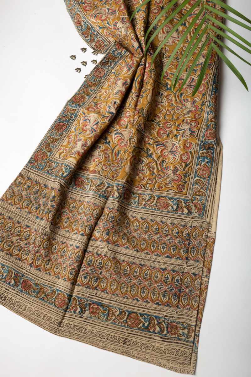 Image for Kusvaa Chdu12 Umayma Assam Silk Stole Side