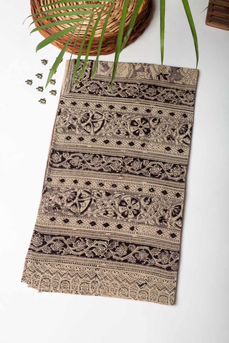 Image for Kusvaa Chdu22 Suda Assam Silk Stole Featured
