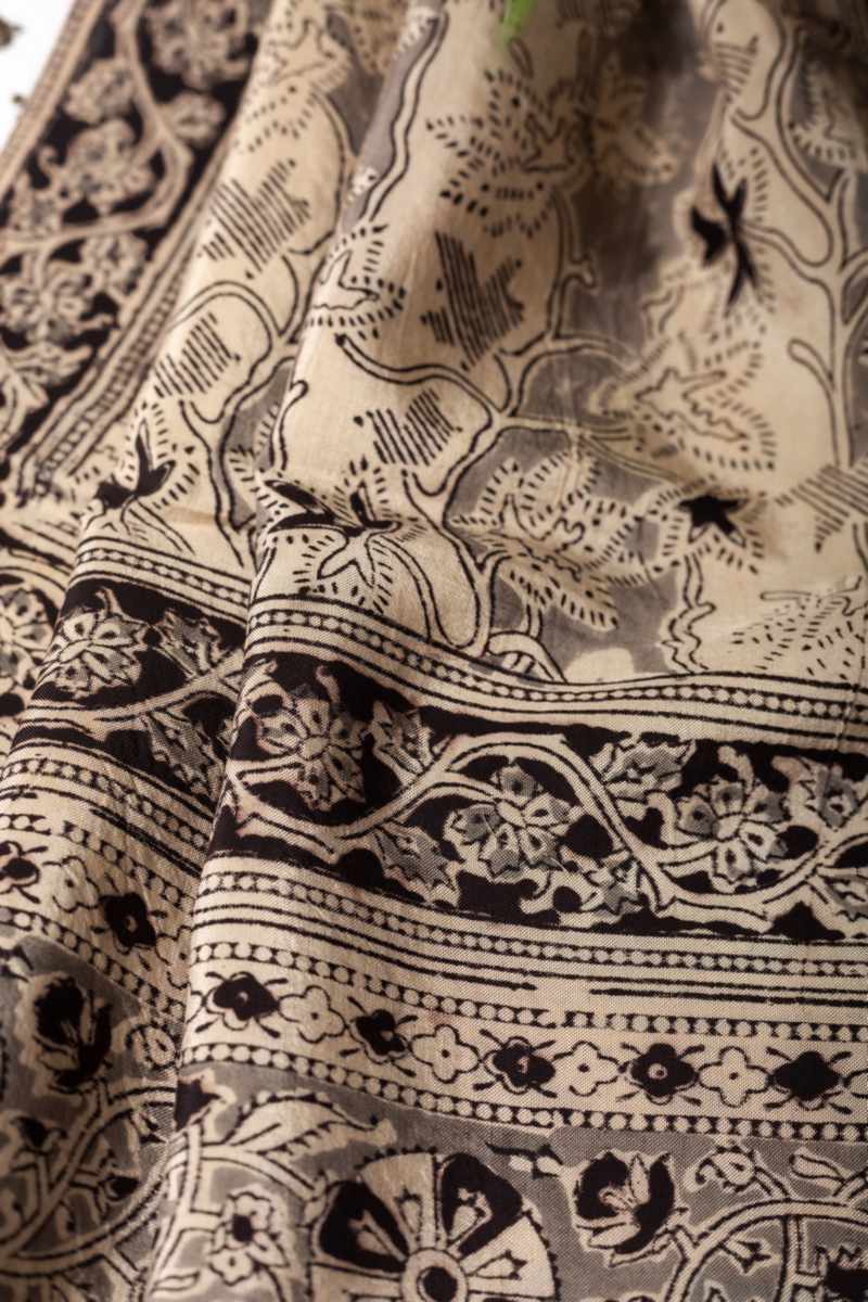 Image for Kusvaa Chdu22 Suda Assam Silk Stole Front