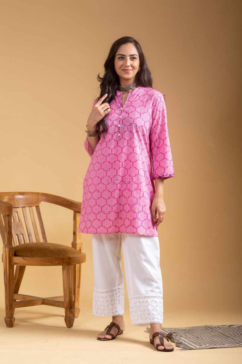 Image for Kusvaa Kusvaavcr02 Umika Cotton Jaal Print Kurti Front