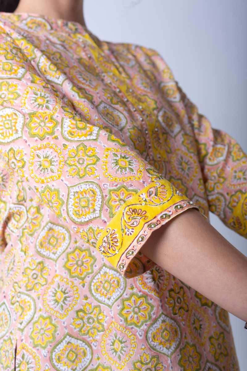 Image for Kusvaa Kusvaavcr03 Guri Cotton Jaal Print Kurta Closeup 2