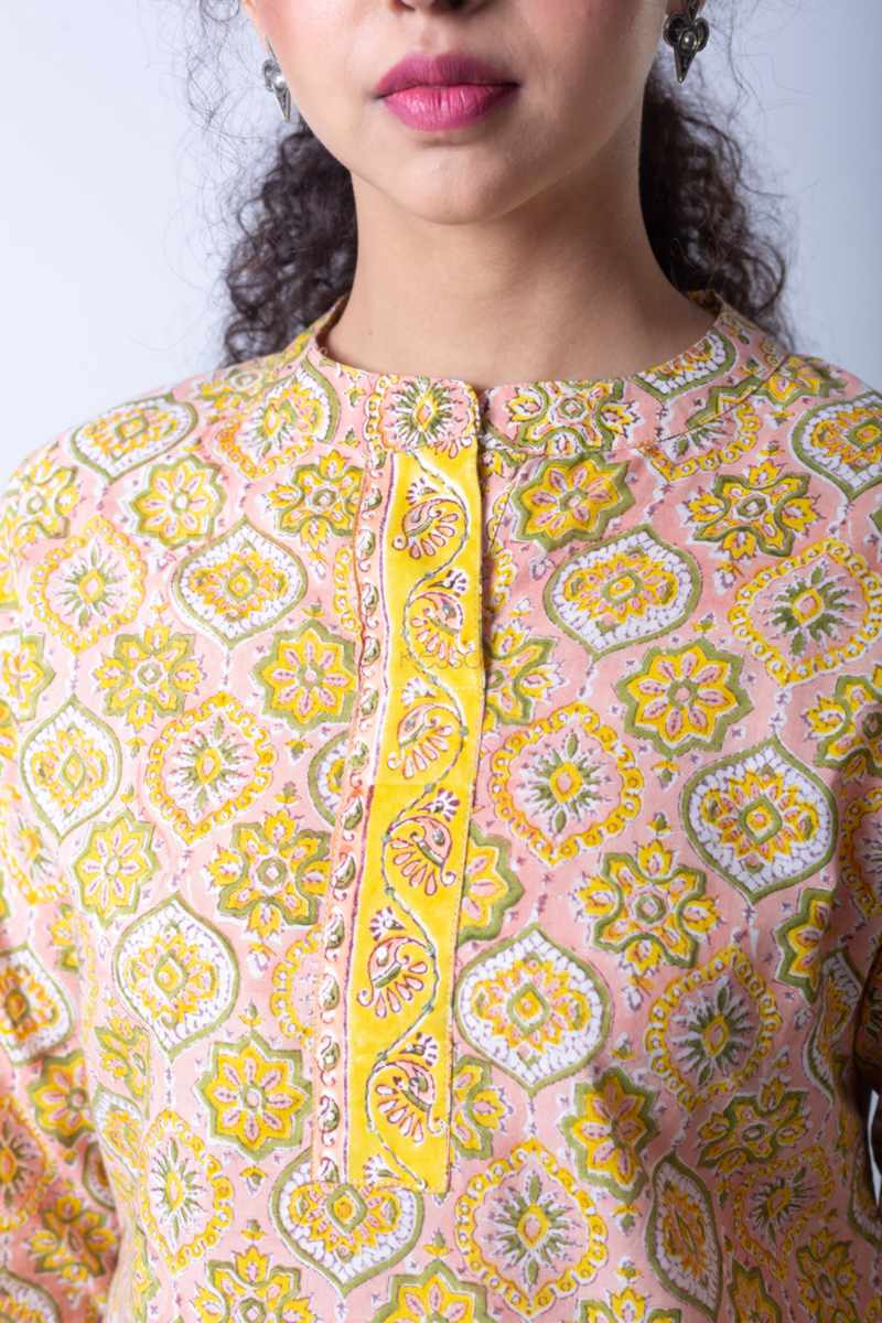 Image for Kusvaa Kusvaavcr03 Guri Cotton Jaal Print Kurta Closeup