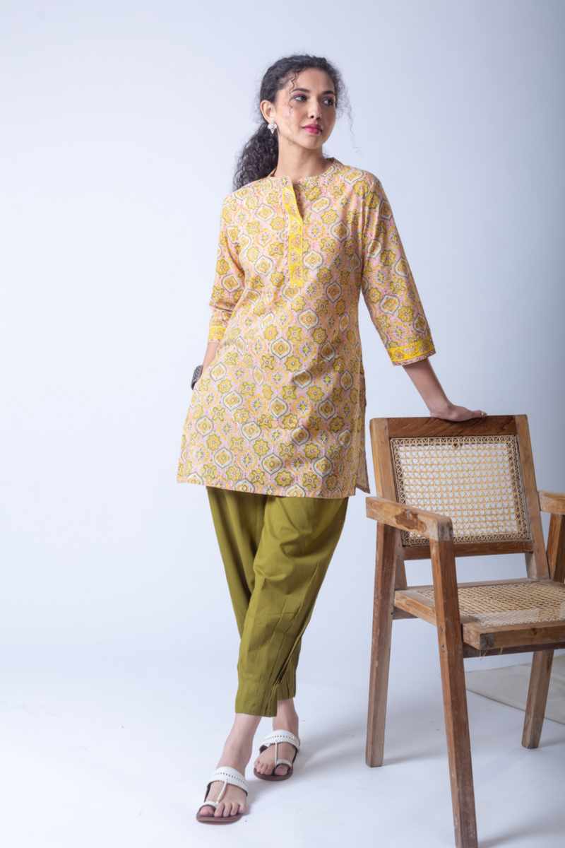 Image for Kusvaa Kusvaavcr03 Guri Cotton Jaal Print Kurta Front