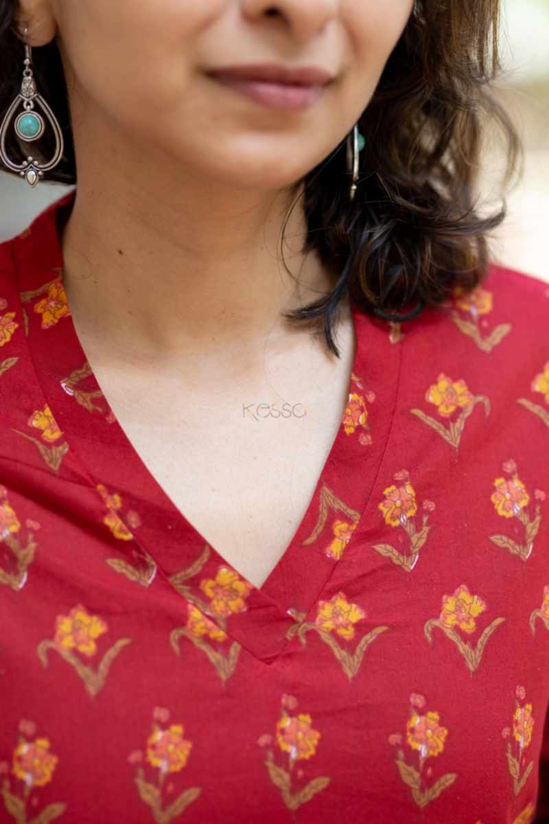 Image for Kusvaa Mbek01 Lavanya Cotton Booti Print Kurta Closeup 2