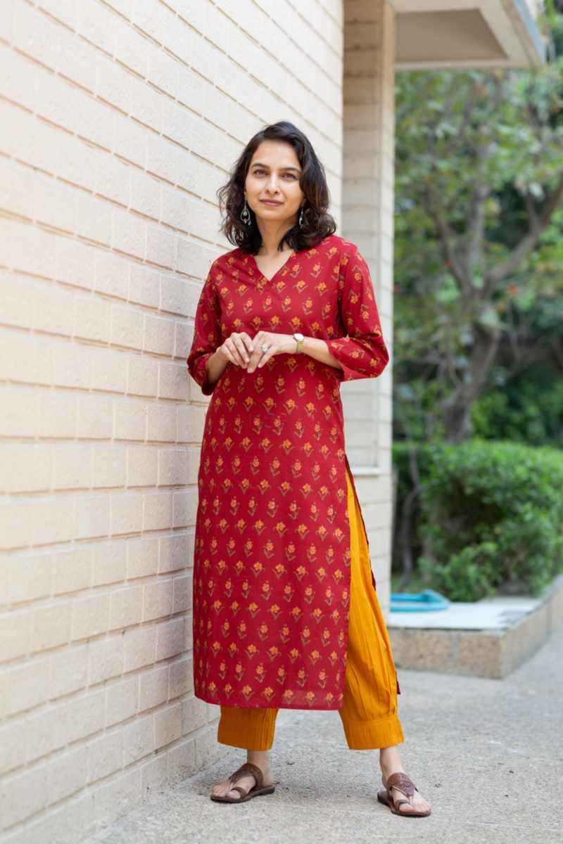 Image for Kusvaa Mbek01 Lavanya Cotton Booti Print Kurta Side