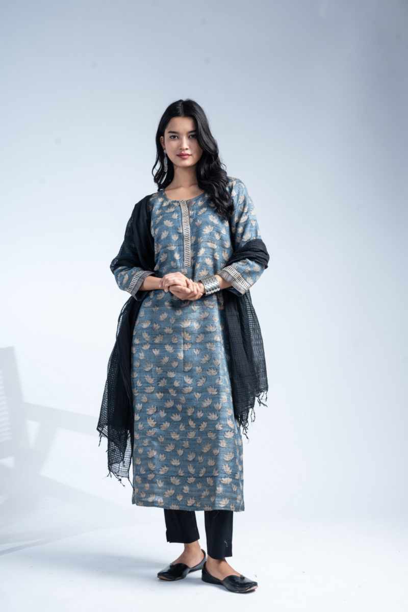 Image for Kusvaa Ne19 Rubaina Tussar Kurta Pant Set Front