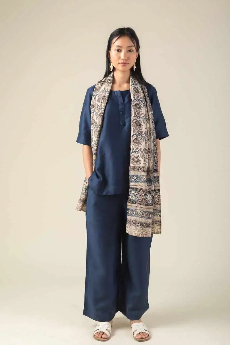 Image for Kusvaa Ne38 Tiara Linen Satin Co Ord Set Closeup New
