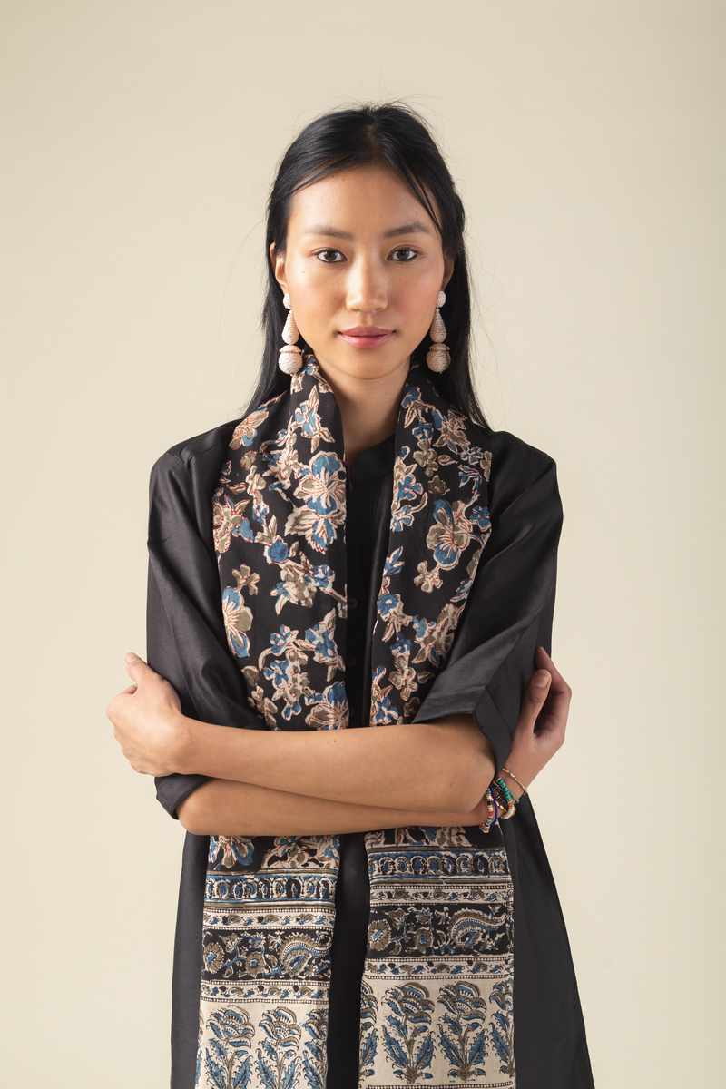 Image for Kusvaa Ne39 Ashita Linen Satin Kurta Pant Set Featured New