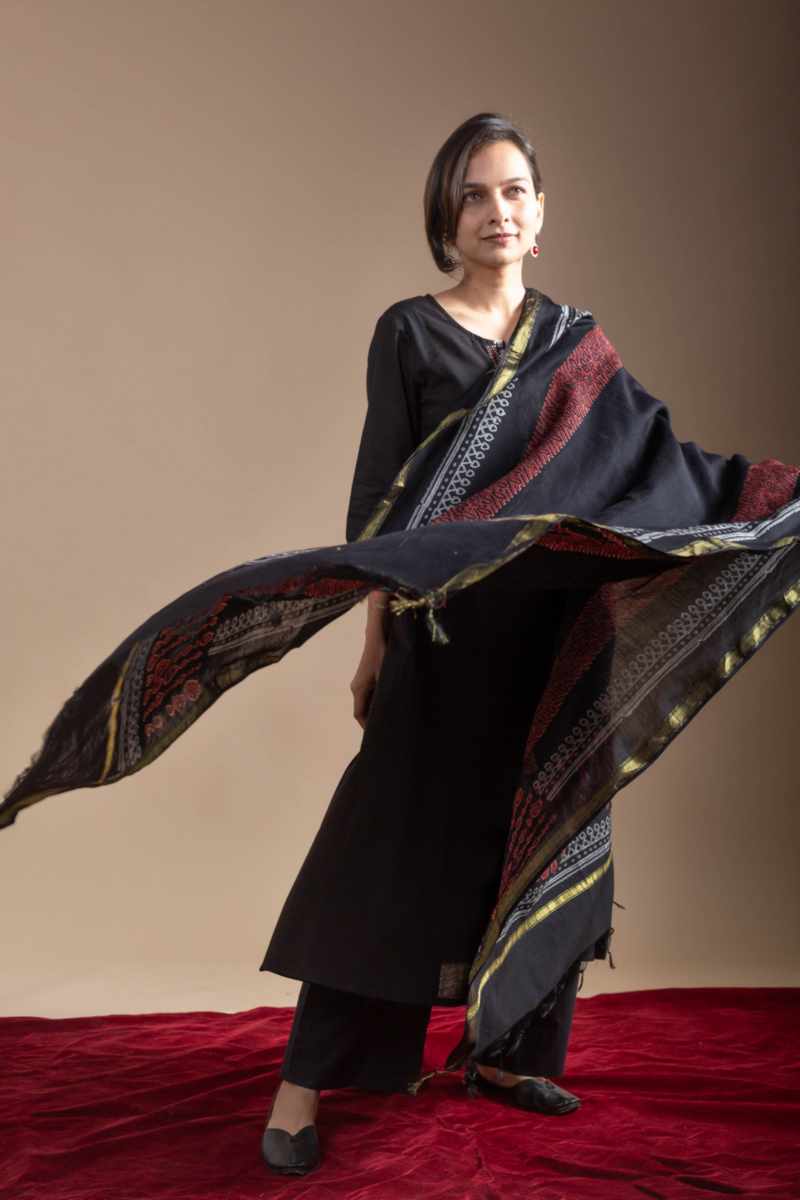 Image for Kusvaa Vcr258 Bilvani Cotton Kurta Dupatta Set Front