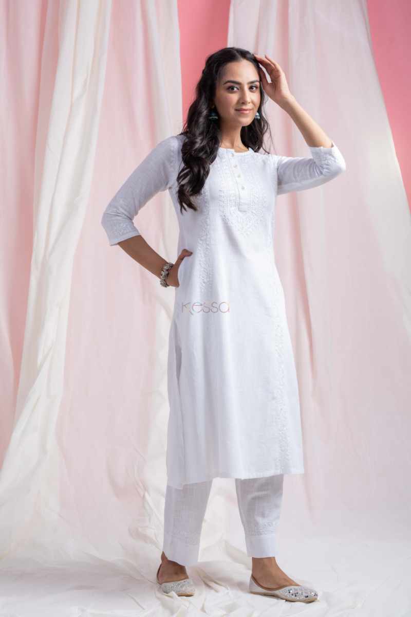Image for Kusvaa Bpr54 Janiah Cotton Slub Kurta Pant Set Sitting