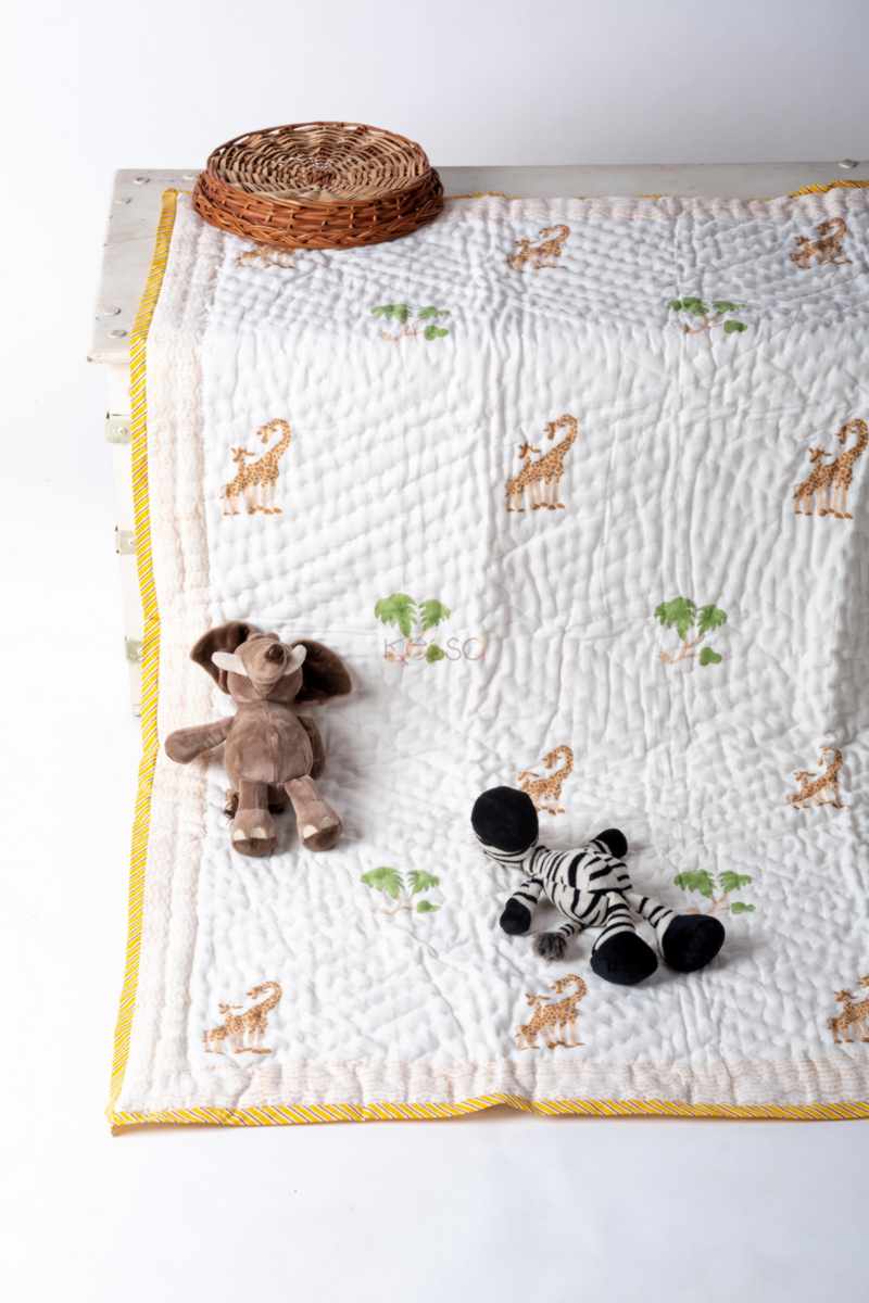 Image for Kusvaa Kaq290 Sashangi Blockprint Mulmul Baby Quilt Closeup