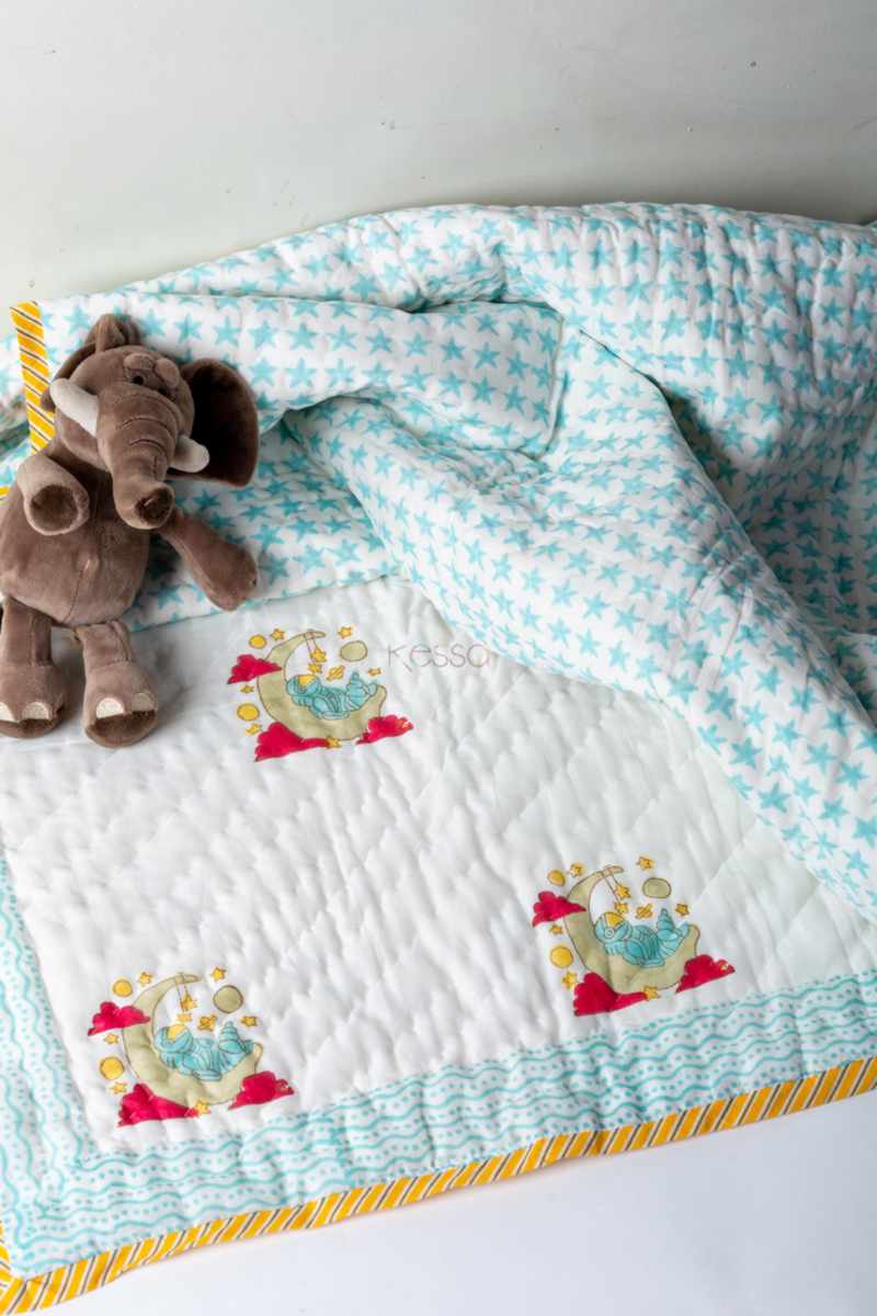 Image for Kusvaa Kaq291 Somdatta Blockprint Mulmul Baby Quilt Closeup