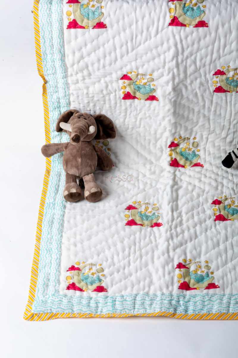 Image for Kusvaa Kaq291 Somdatta Blockprint Mulmul Baby Quilt Featured