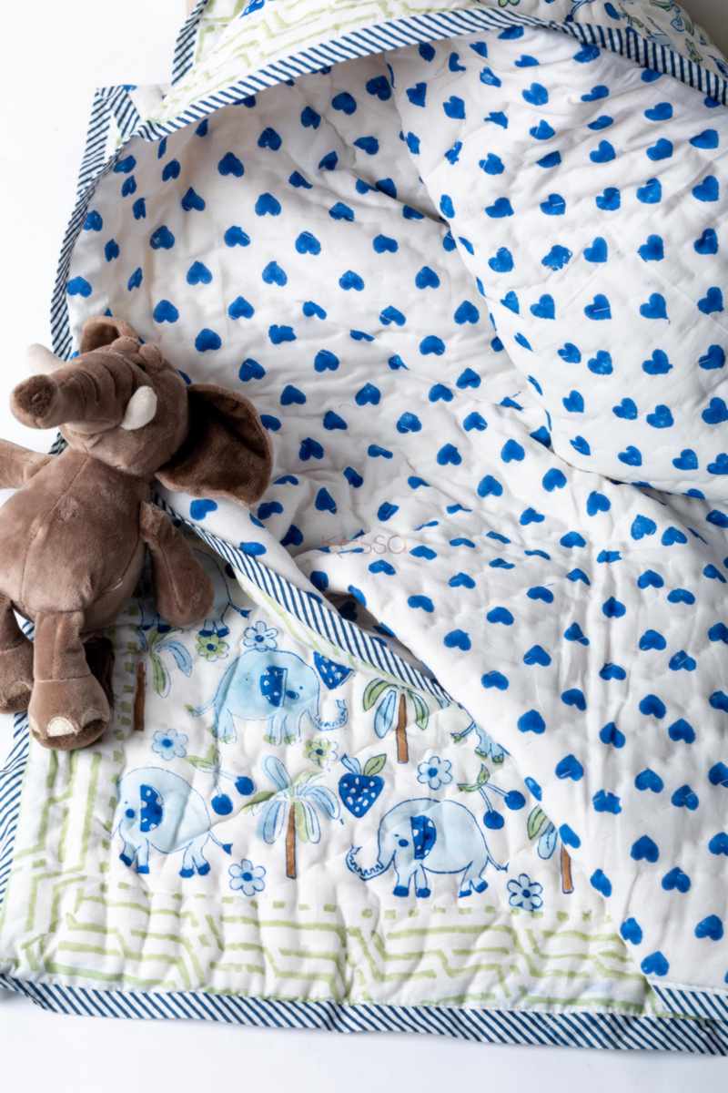 Image for Kusvaa Kaq295 Haramrit Blockprint Mulmul Baby Quilt Front