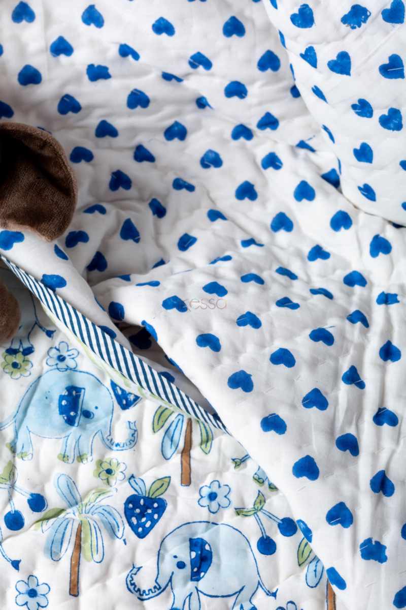 Image for Kusvaa Kaq295 Haramrit Blockprint Mulmul Baby Quilt Side