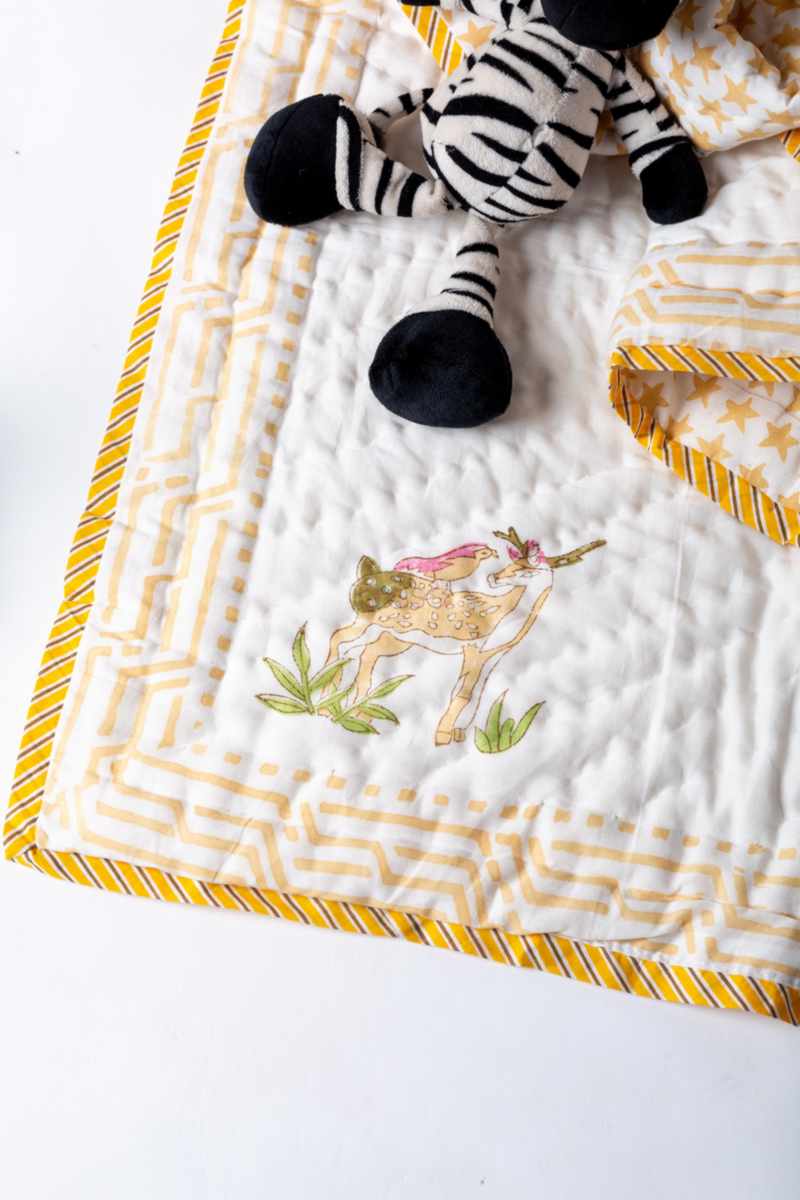 Image for Kusvaa Kaq297 Kitti Blockprint Mulmul Baby Quilt Front