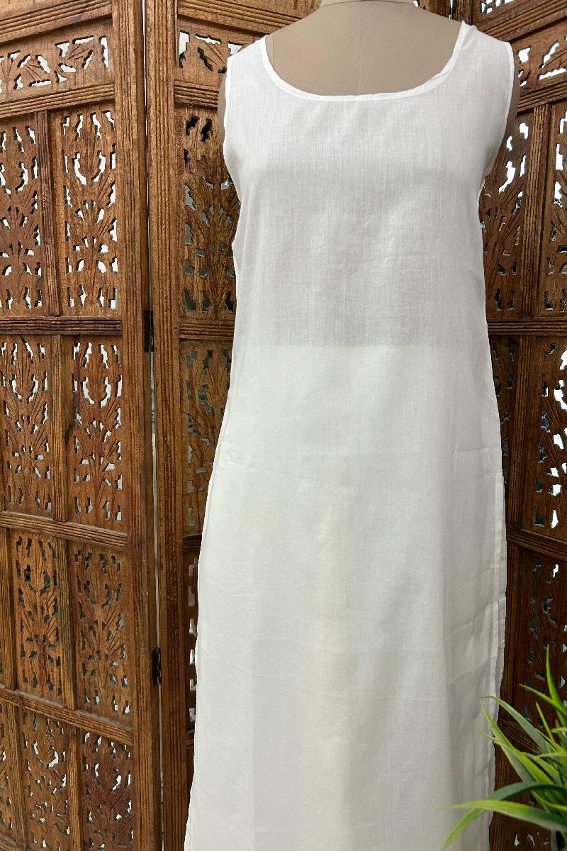 Image for Kusvaa Ne122 Ashni Cotton Sleeveless Inner Front