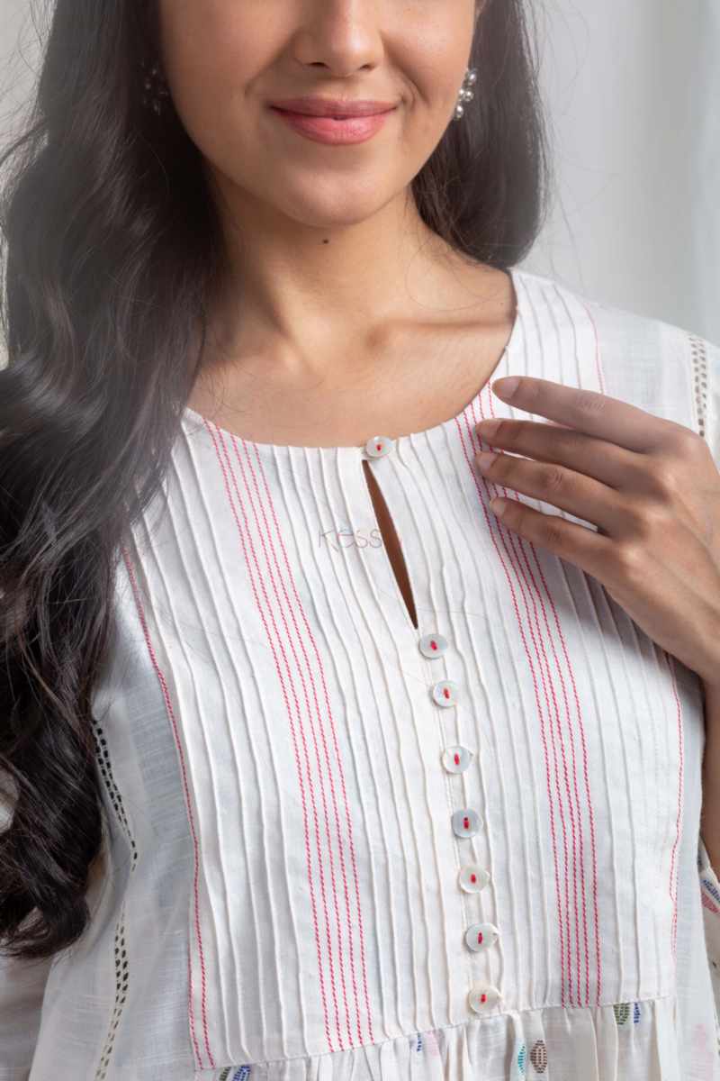 Image for Kusvaa Avdaf284 Vanhi Handloom Cotton Kurta Closeup