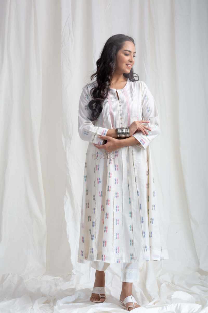 Image for Kusvaa Avdaf284 Vanhi Handloom Cotton Kurta Front