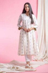 Image for Kusvaa Avdaf285 Kerry Handloomcotton Kurta Featured