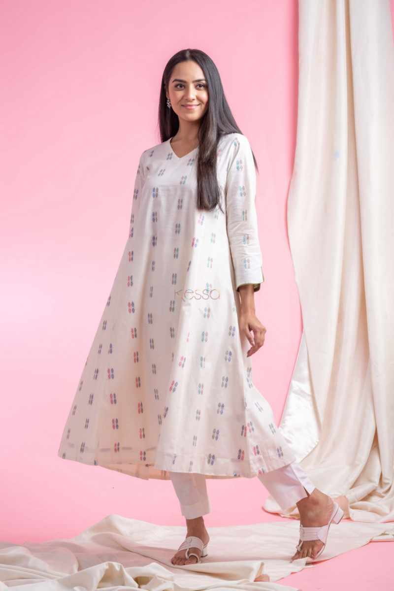 Image for Kusvaa Avdaf285 Kerry  Handloomcotton Kurta Sitting