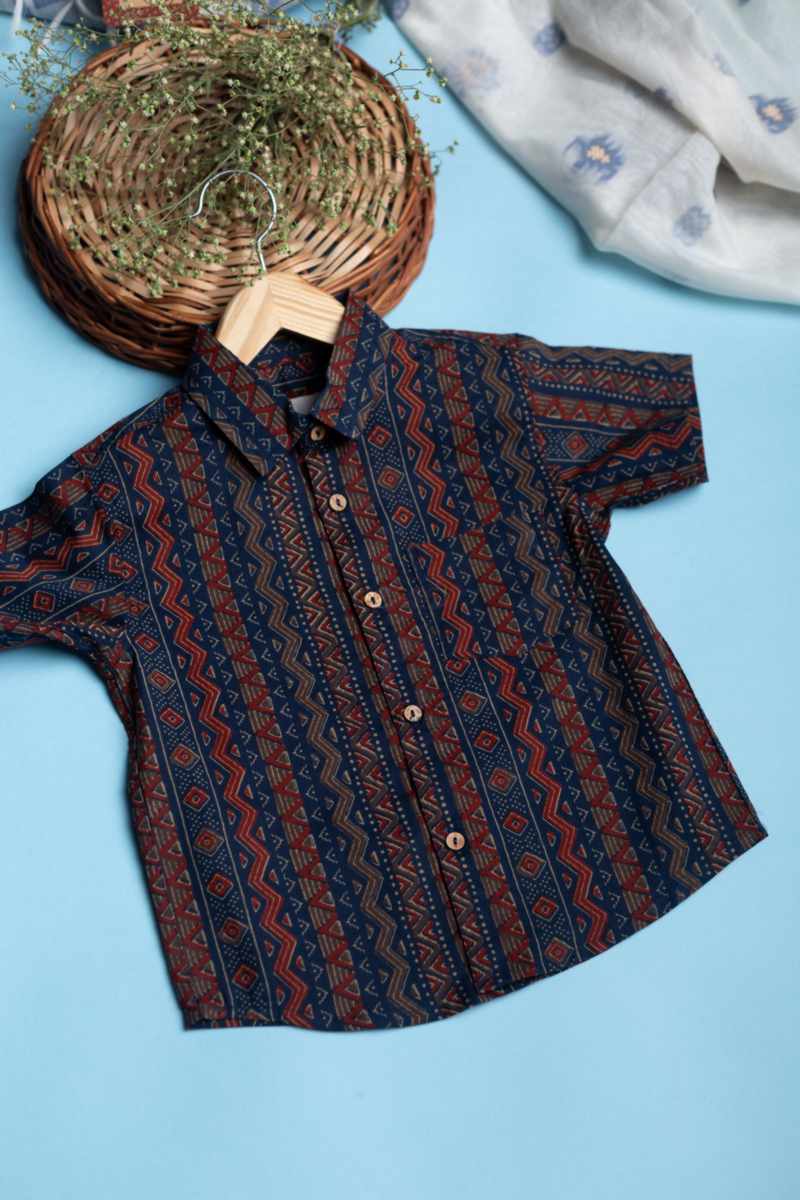 Image for Kusvaa Mbe117 Oris Cotton Boy's Half Sleeves Shrit Side