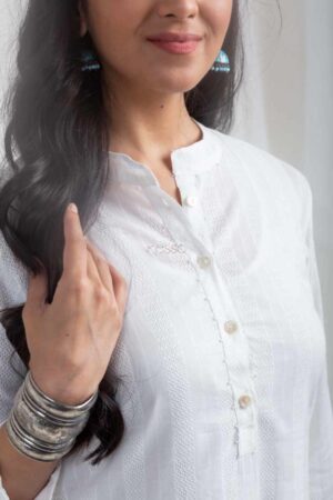 Image for Kusvaa Ne102 Iyla Cotton Straight Kurta Side