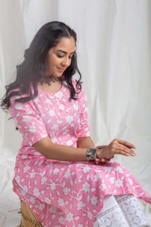 Image for Kusvaa Sa14 Parul Cotton Straight Kurta Sitting